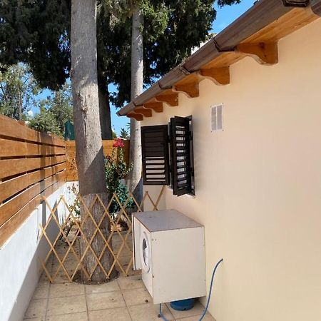 Dub House 2 Lägenhet Paphos Exteriör bild